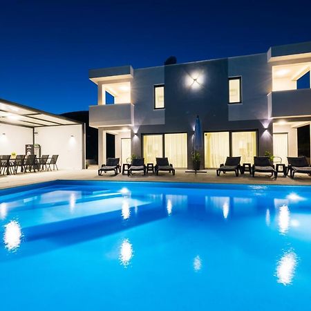 Villa Sky - Heating Pool Kaštel Novi Extérieur photo
