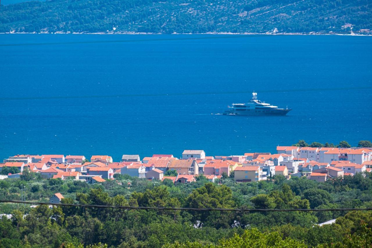 Villa Sky - Heating Pool Kaštel Novi Extérieur photo